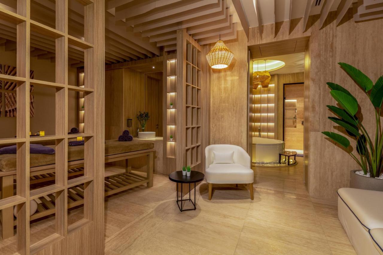 Hotel Kaya Palazzo & Residences Le Chic