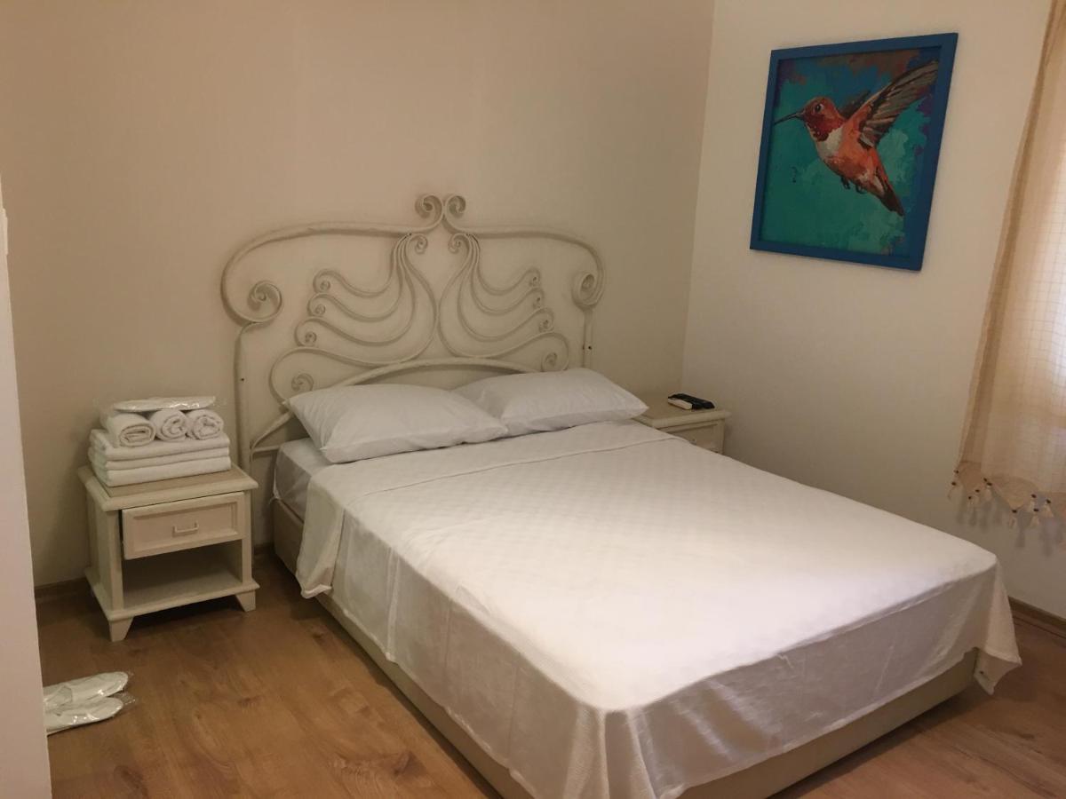 Sade Hotel