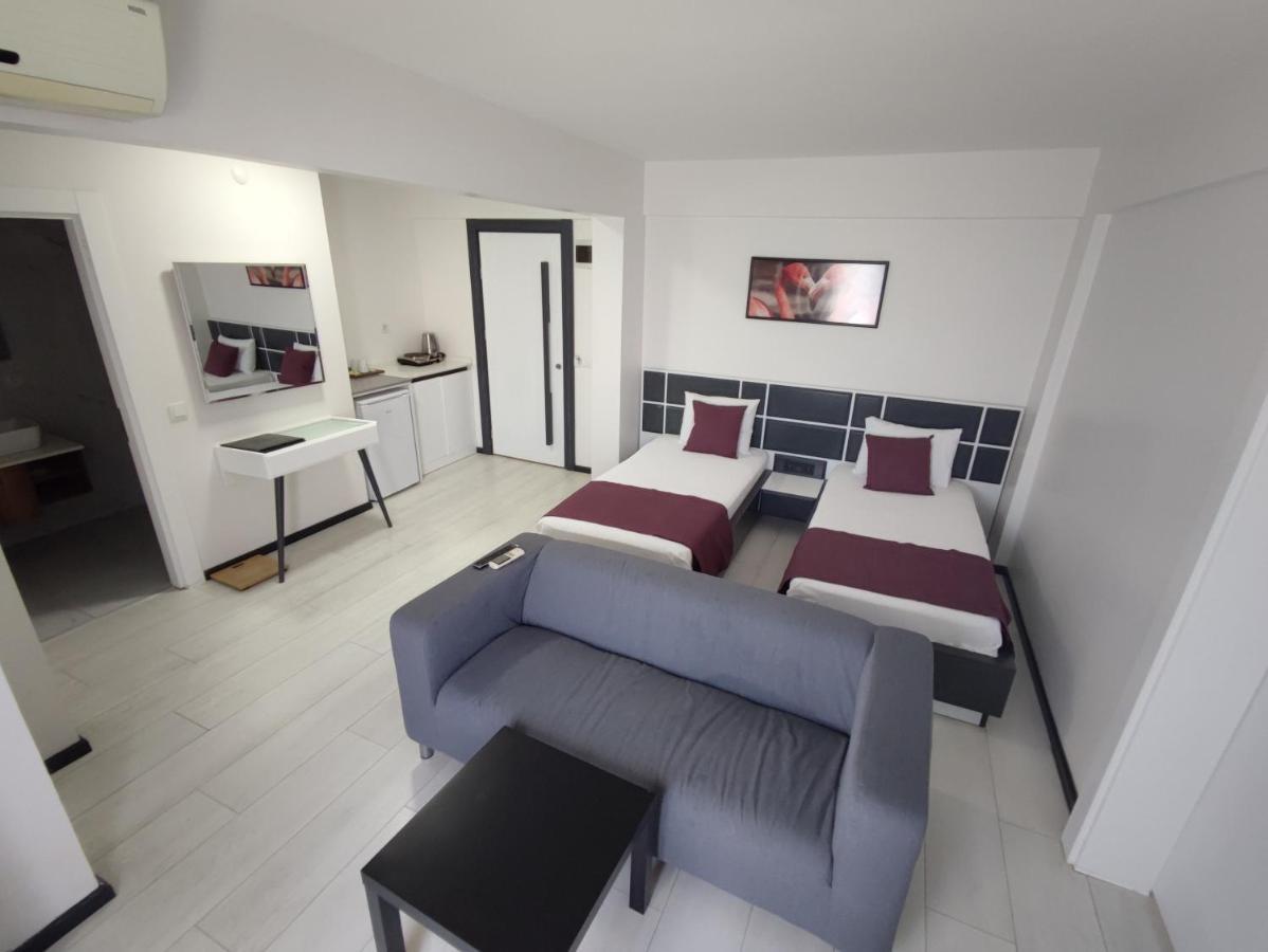 Wb Weekend Aparthotel