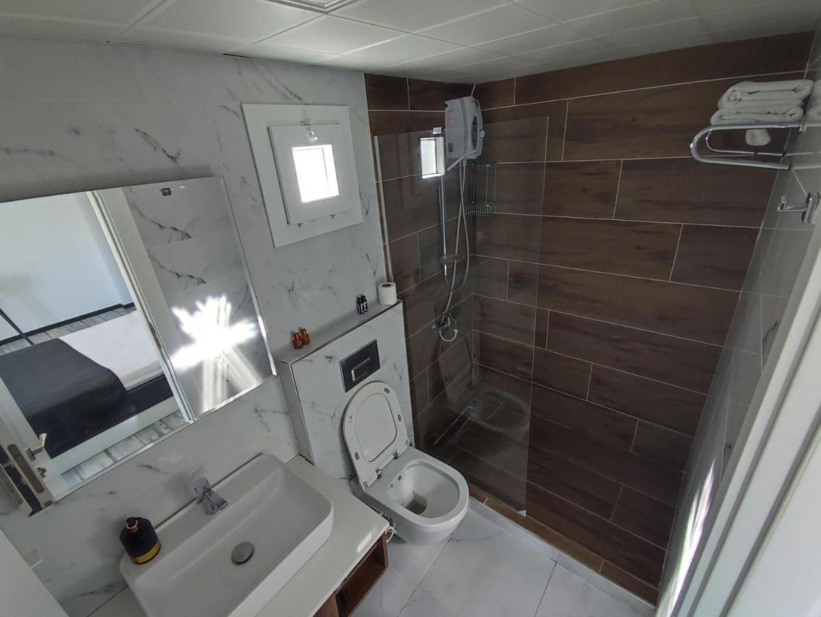 Wb Weekend Aparthotel