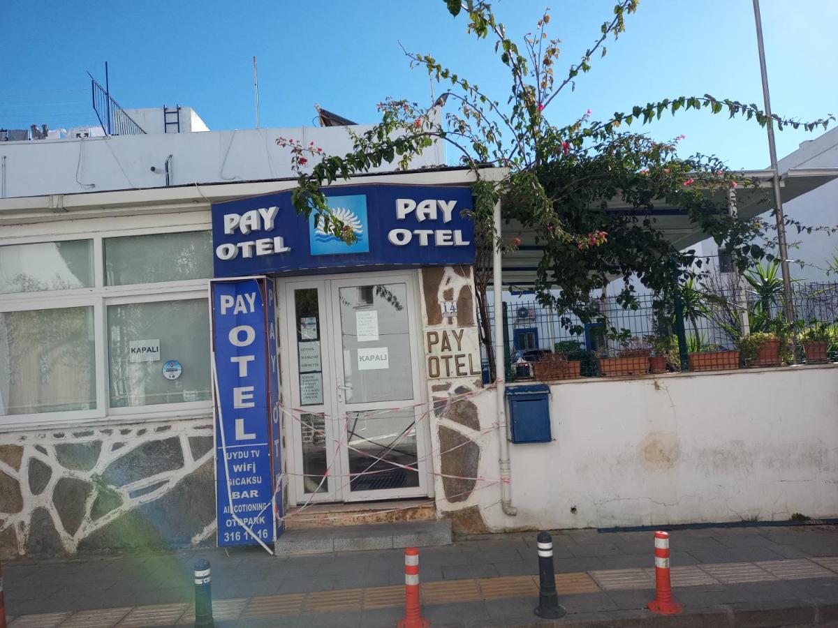 Pay *