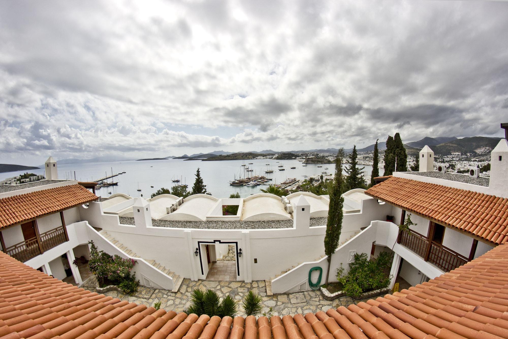 Hotel Manastir & 4*