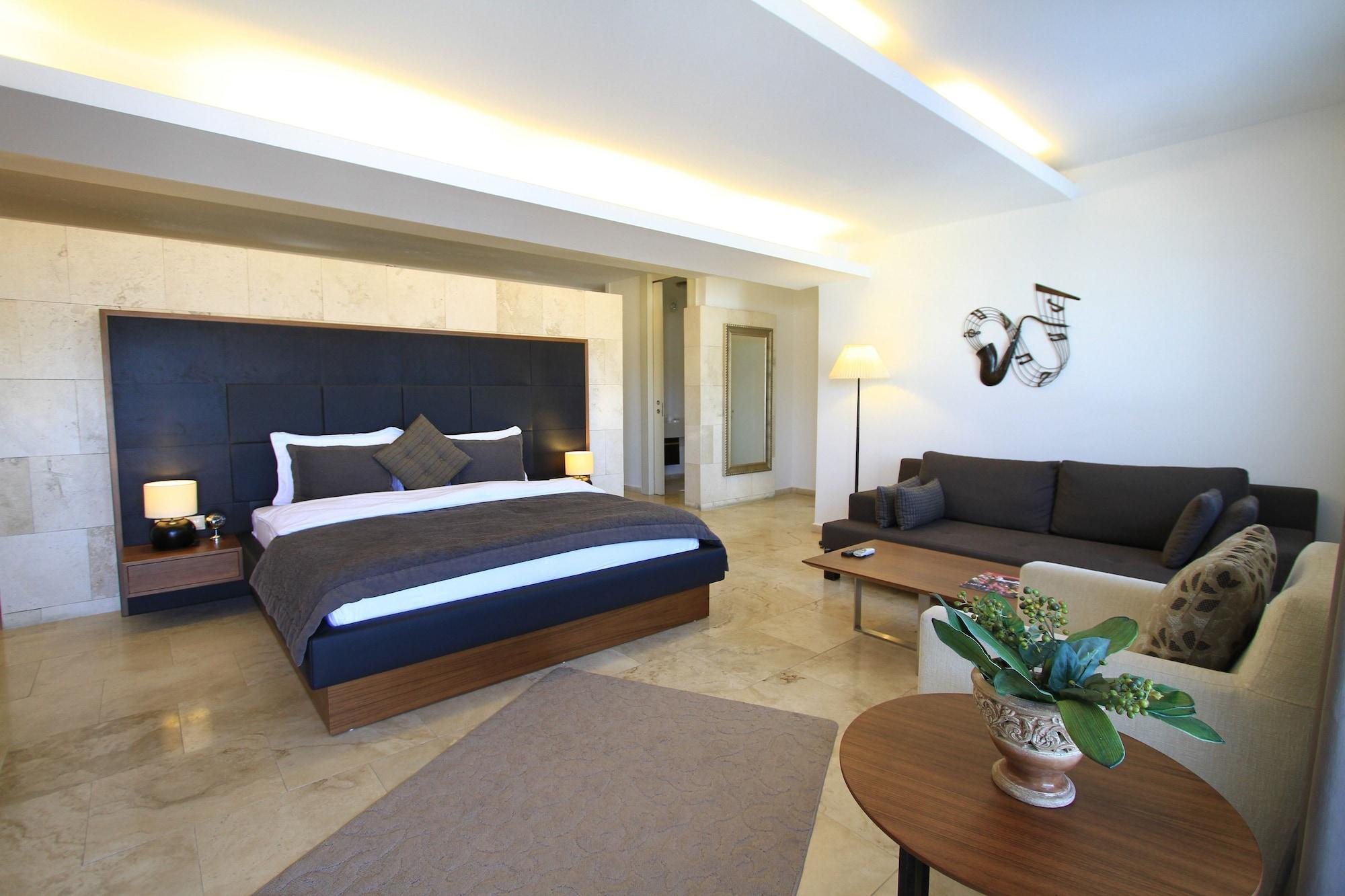 Hotel Manastir &