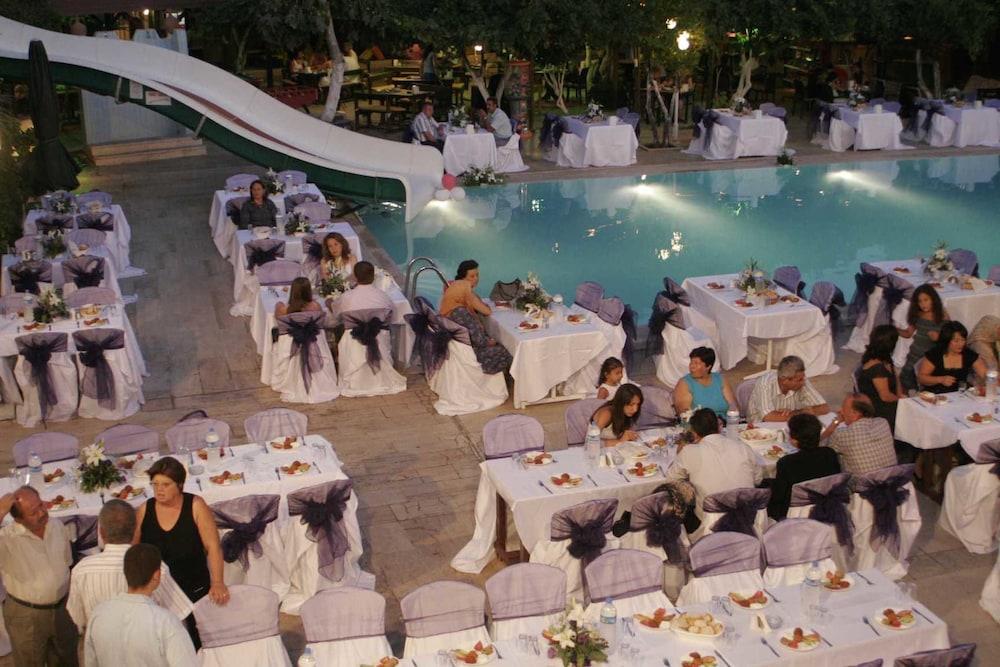Delfi & Wellness Center Hotel 2*