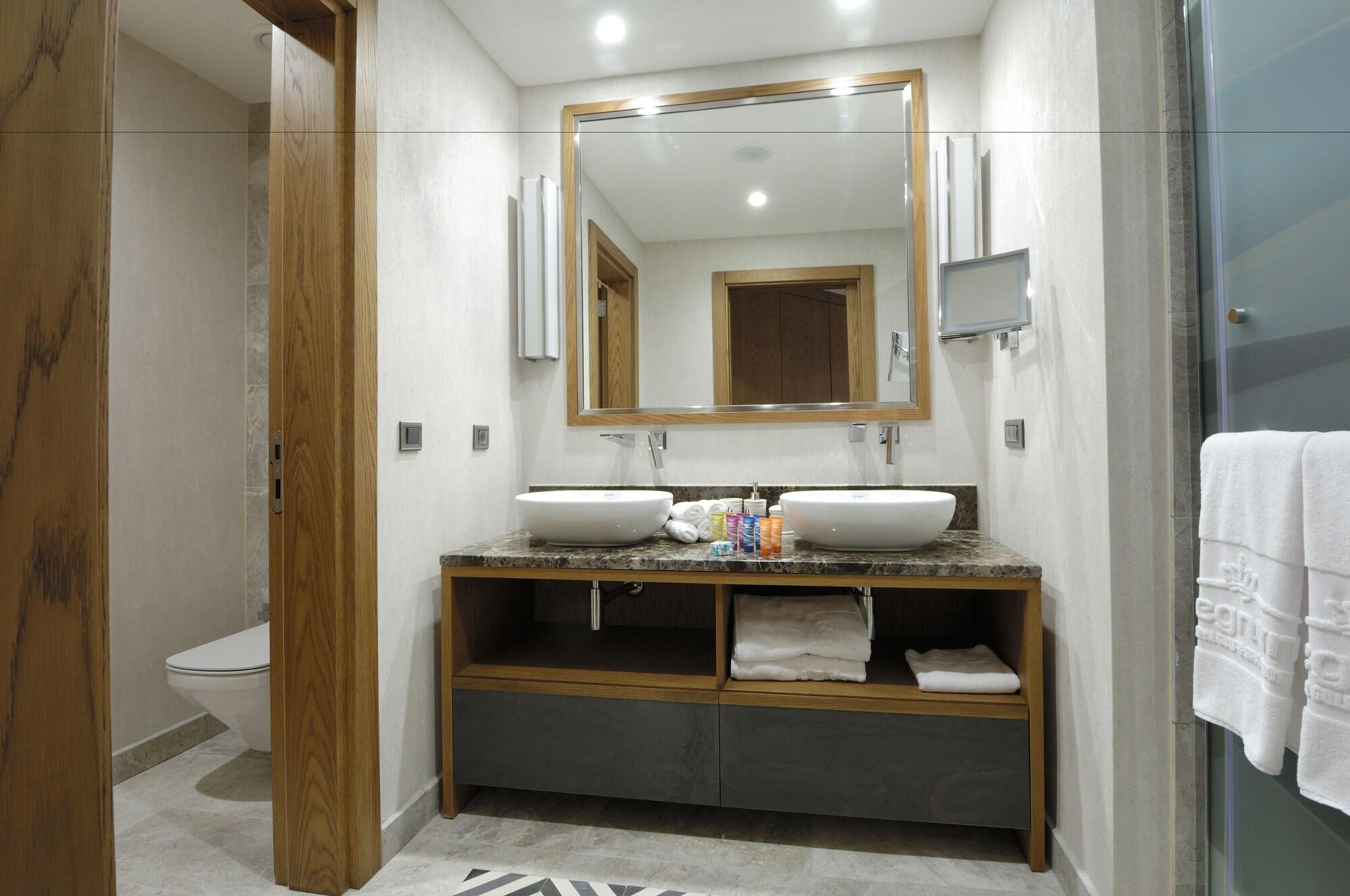 Regnum Escana Hotel