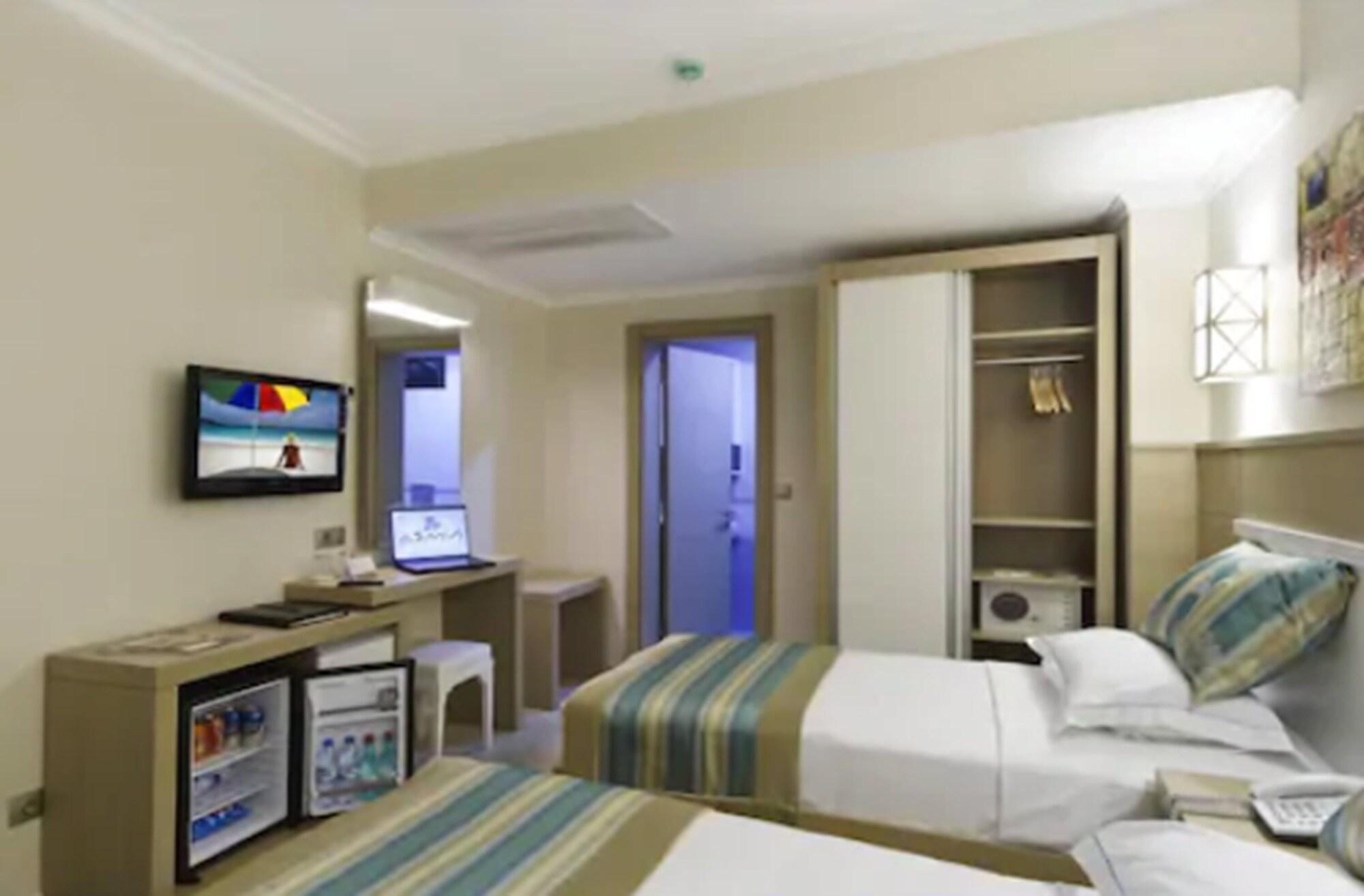 Asmin Hotel 3*