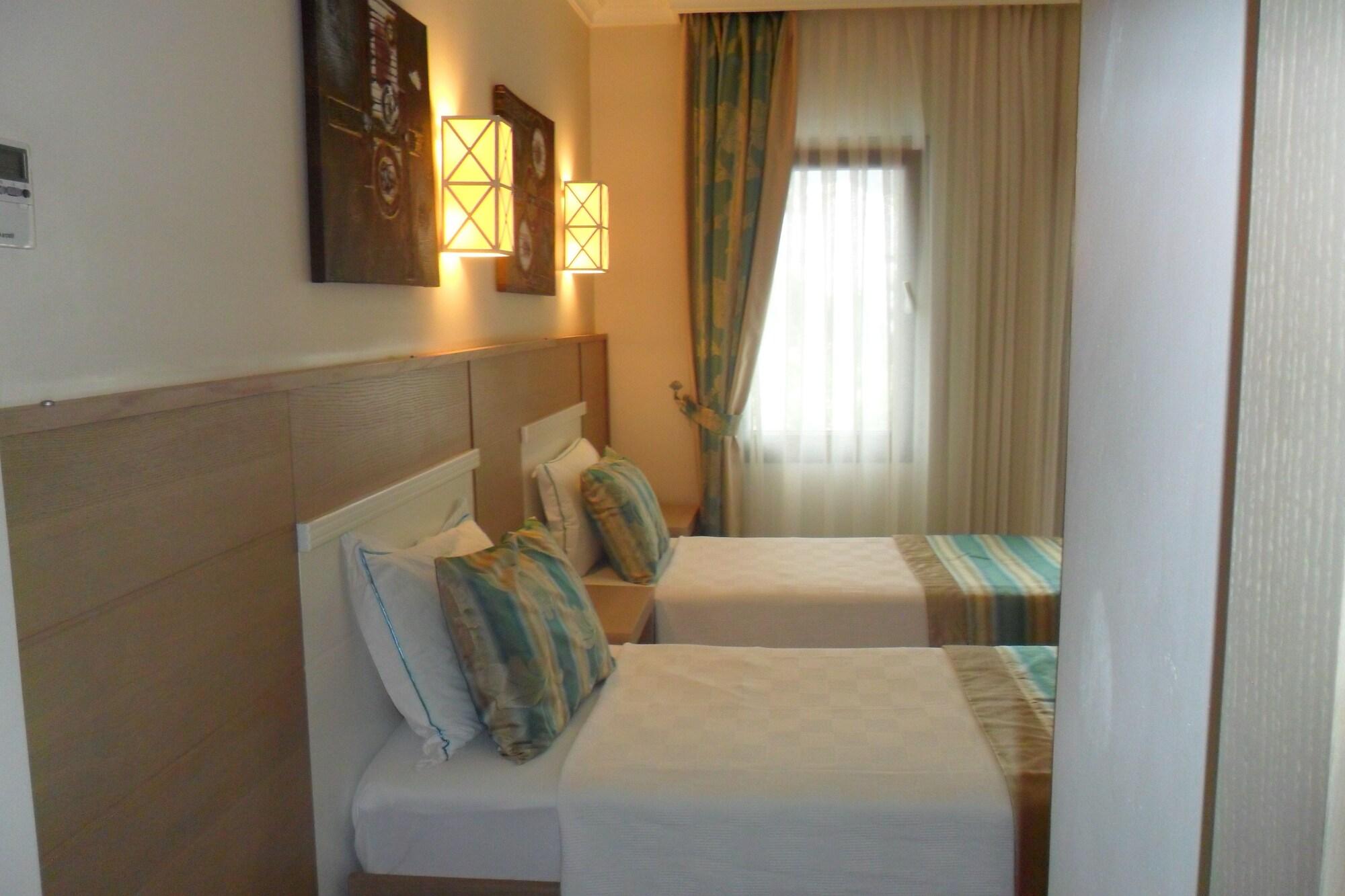 Hotel Asmin 3*