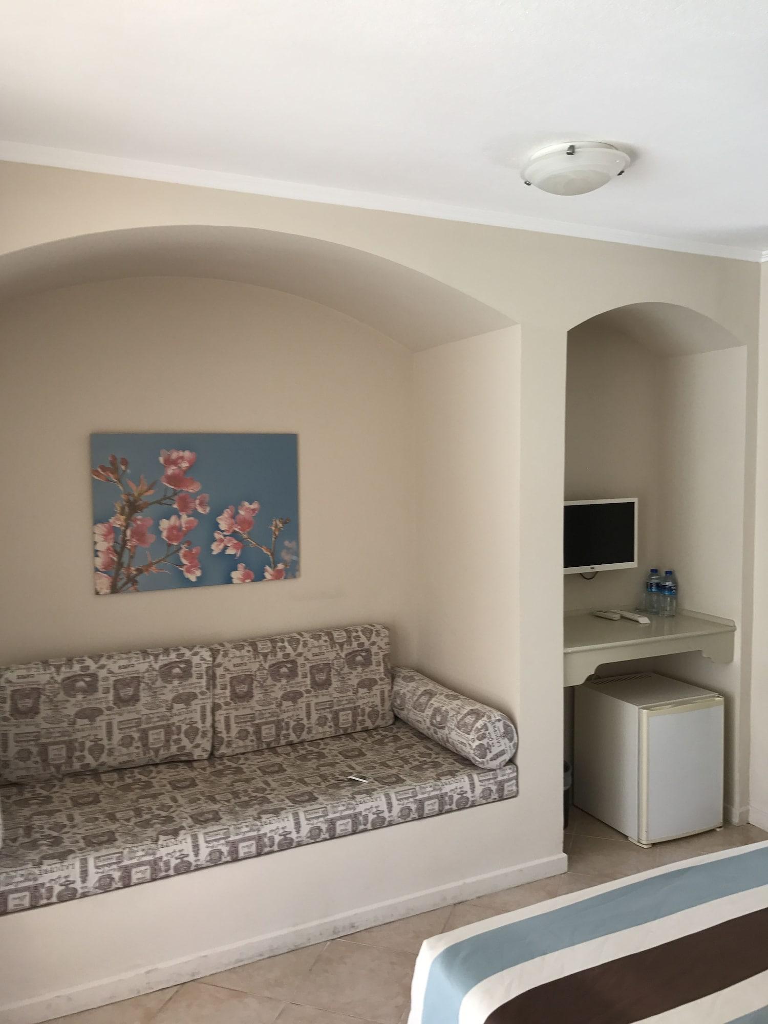 Costa Sariyaz Hotel