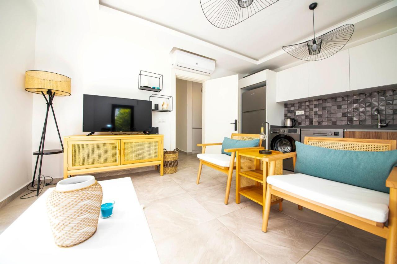 Amazing House With Balcony 1 Min Walking Distance To The In * Bodrum