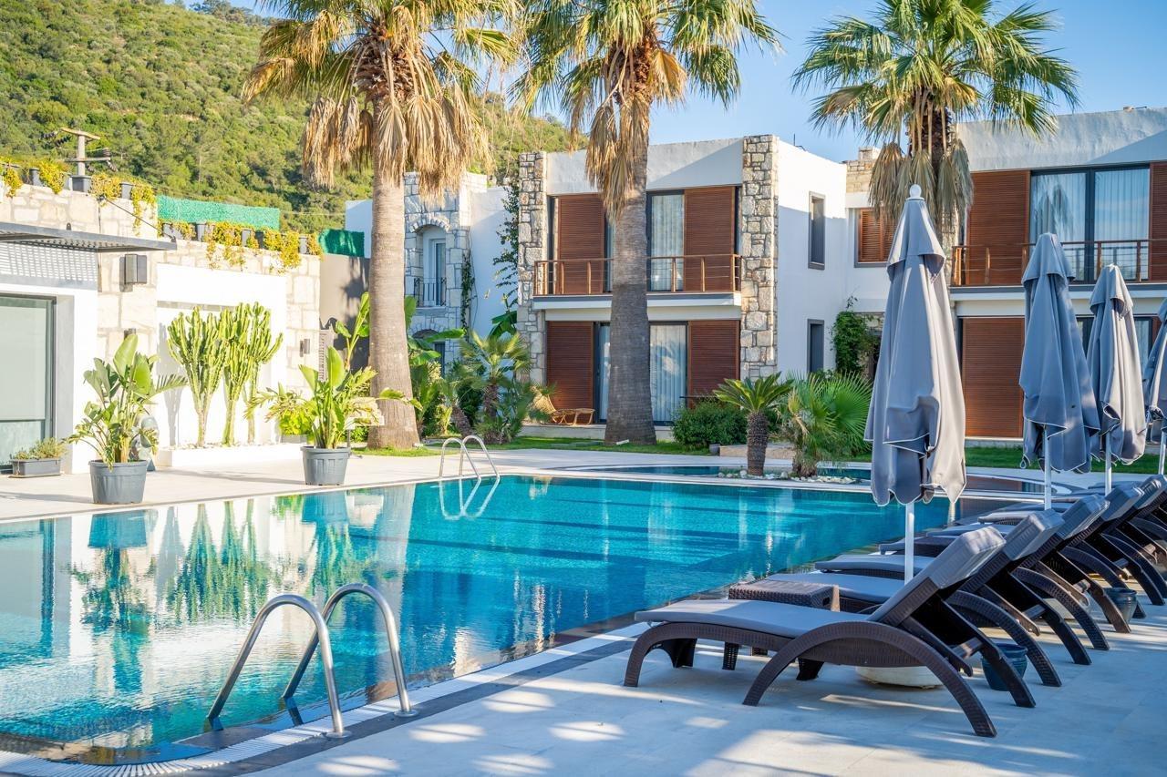 Moyo Luxury & Otel 3*