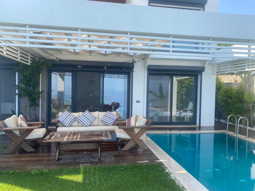 Villa Aleph-kiralik Muestakil Havuzlu Luex