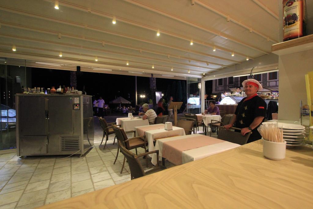Artemis Hotel 2*