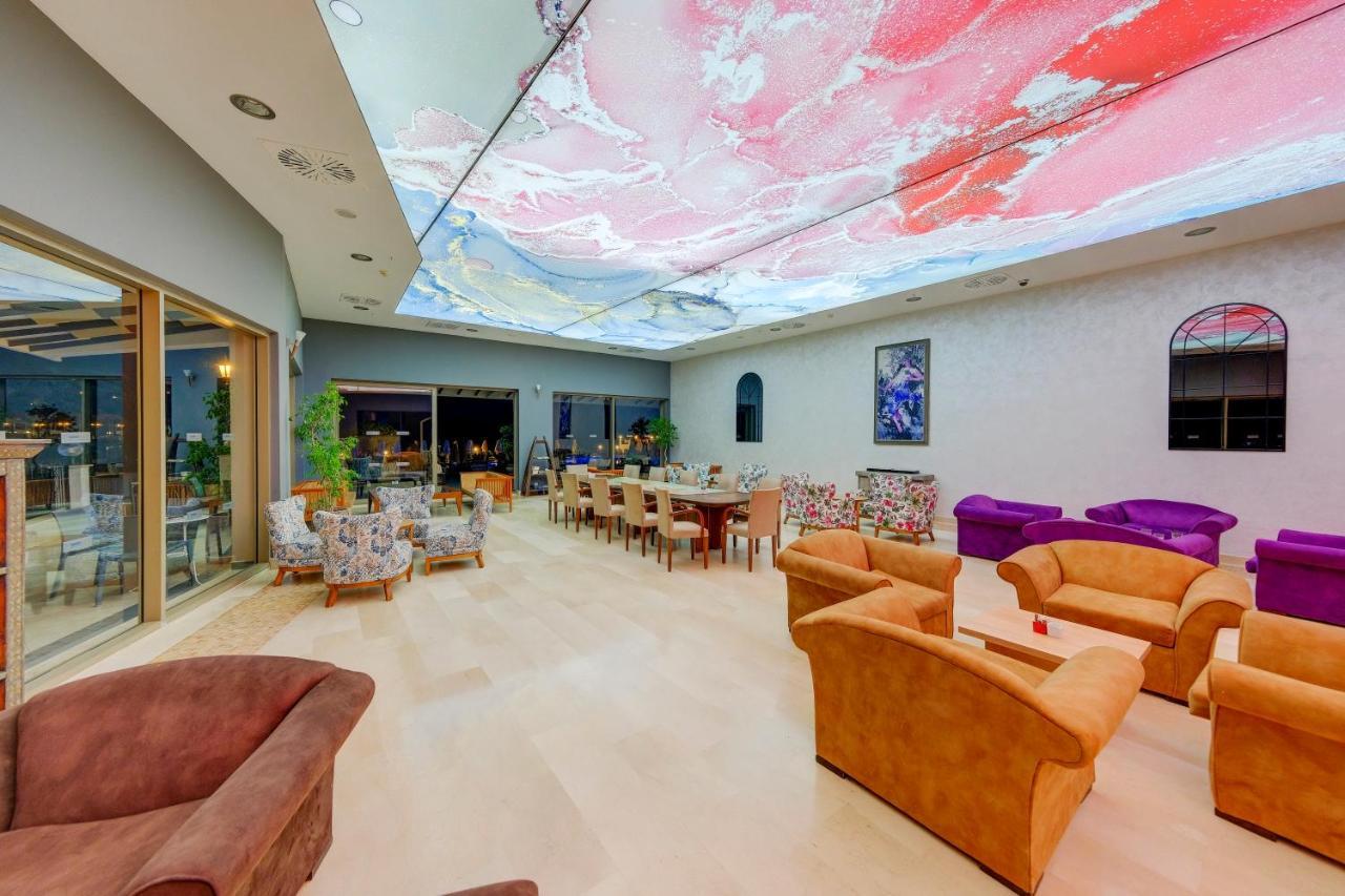 Yasmin Hotel 5*