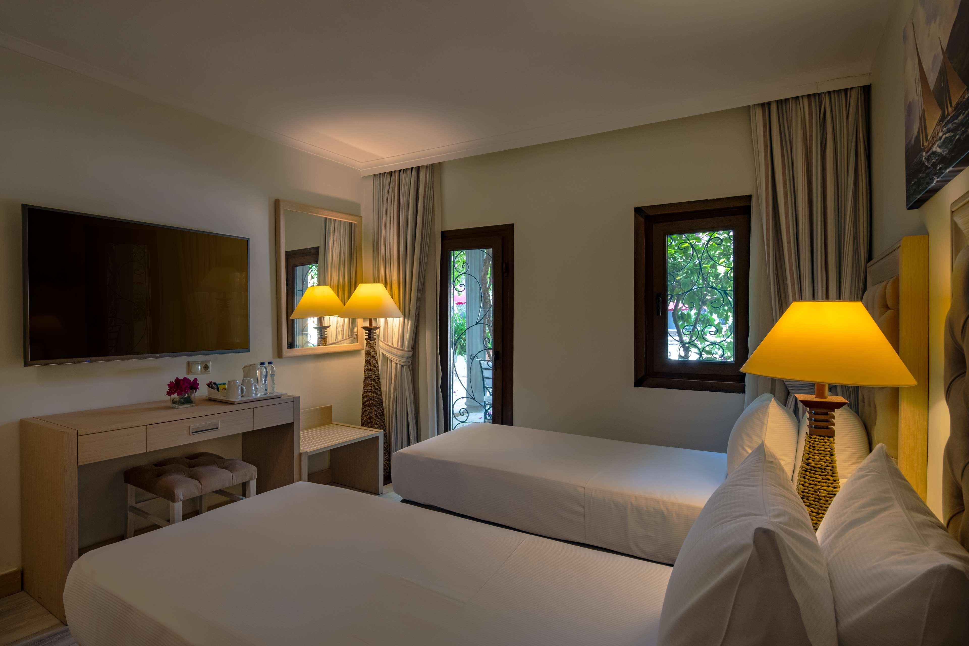 Doubletree By Hilton Marina Vista Otel