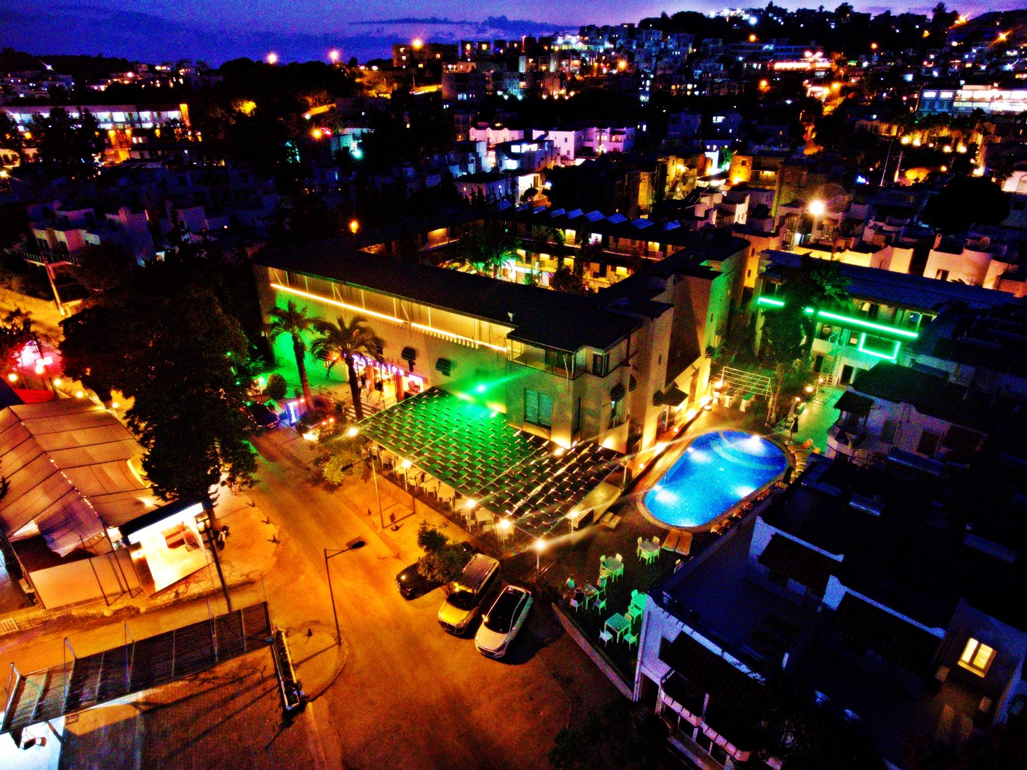 Skylife Hotel 3*