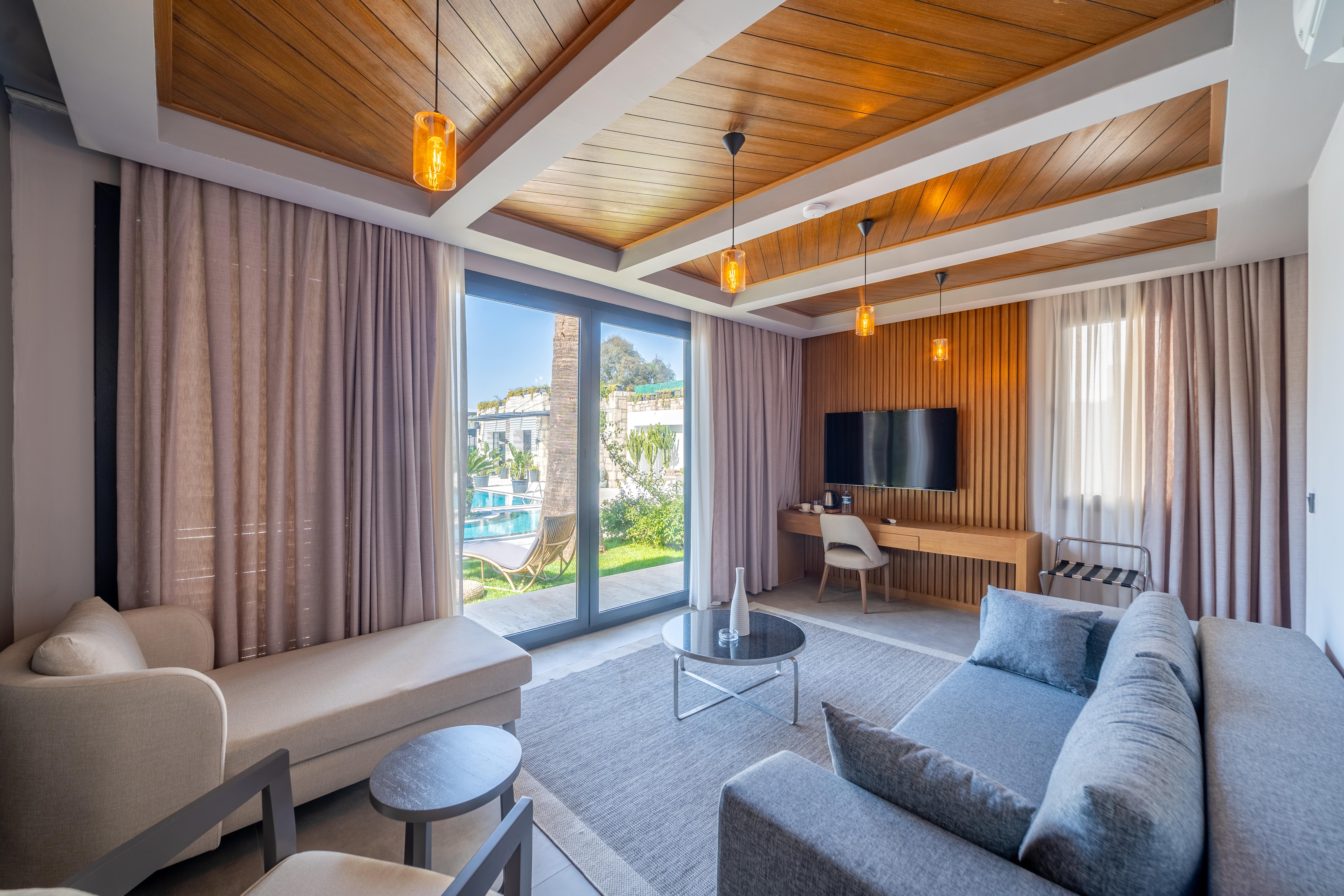 Otel Moyo Luxury & 3*
