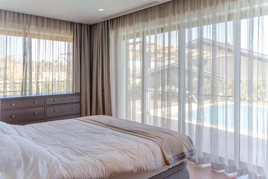 Enjoy Playing Golf, Where Luxury Meets Peace. Villa