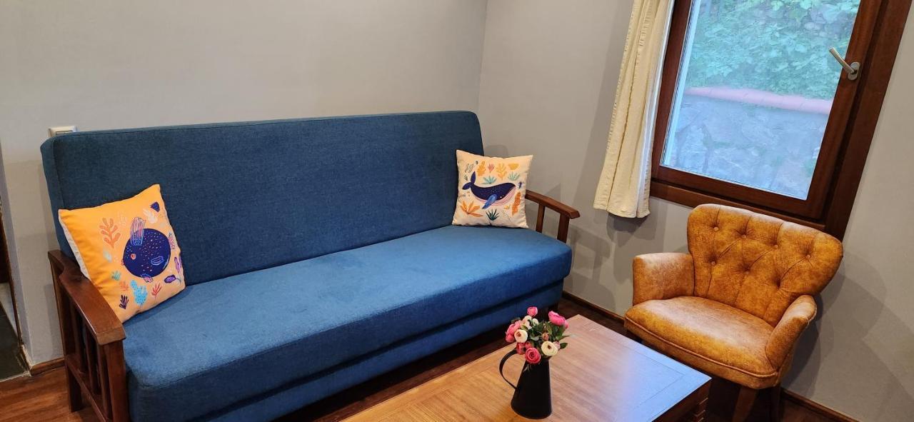 Stone House Aparthotel
