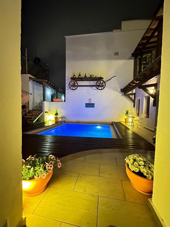 Hotel 7 Art Feslegen By Egeos 3*