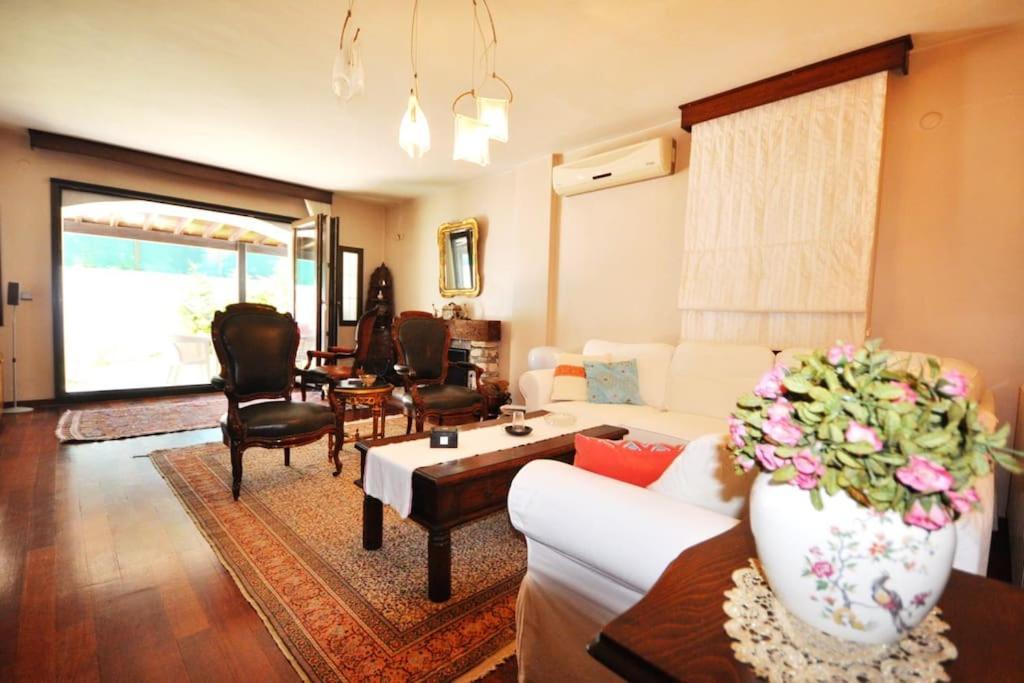 Merkezde Muestakil Havuzlu * Bodrum