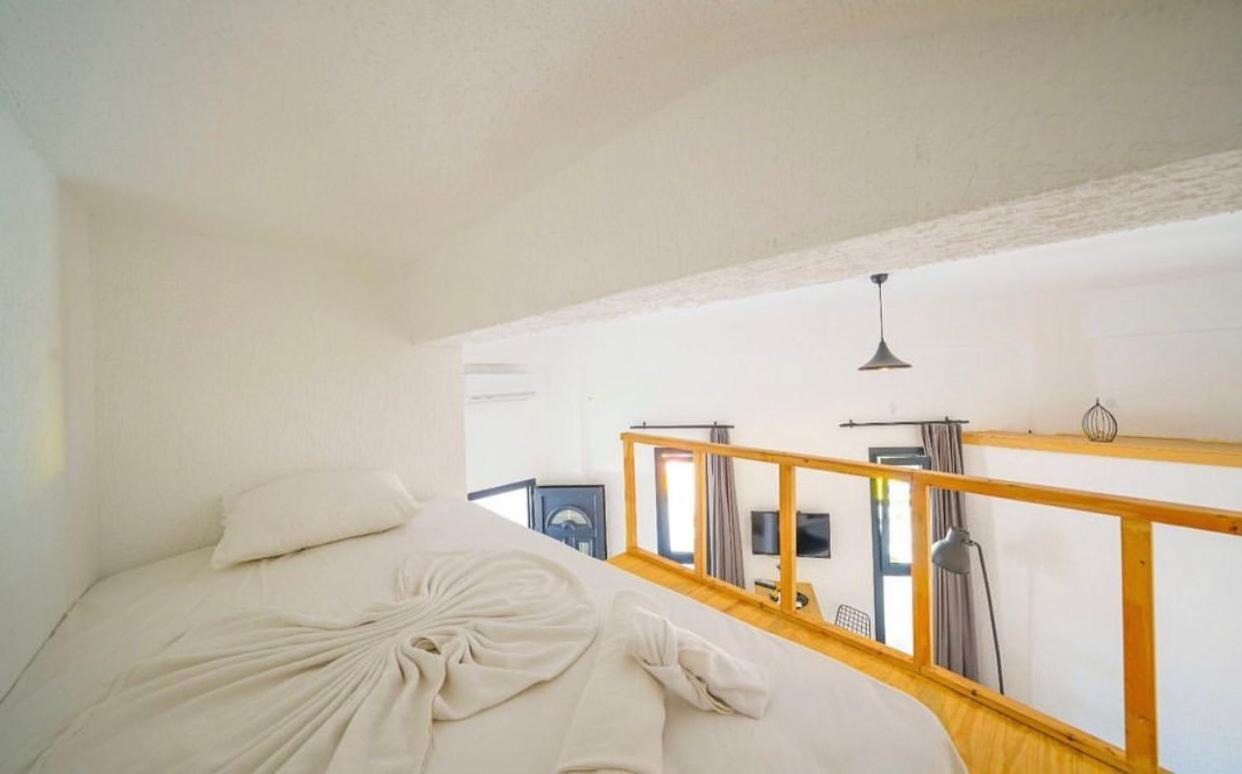 Mucho Boutique Hotel *