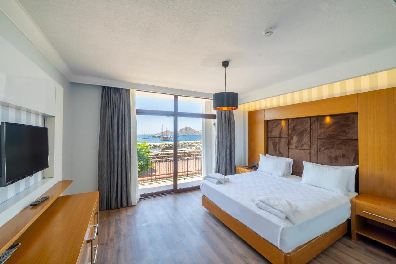 Tangiers Ex Marina Bay Hotel