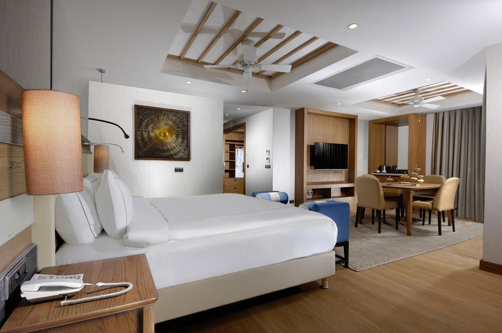Regnum Escana 3*