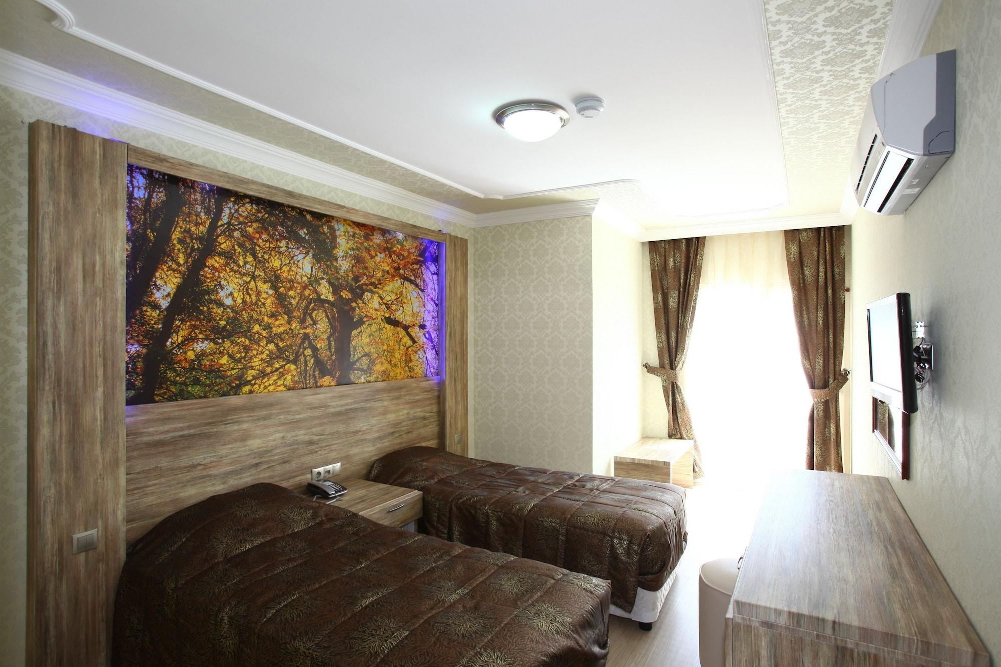 Hotel Delfi & Wellness Center 2*