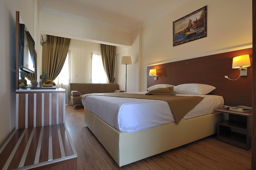 The Life Gumbet Hill 4*