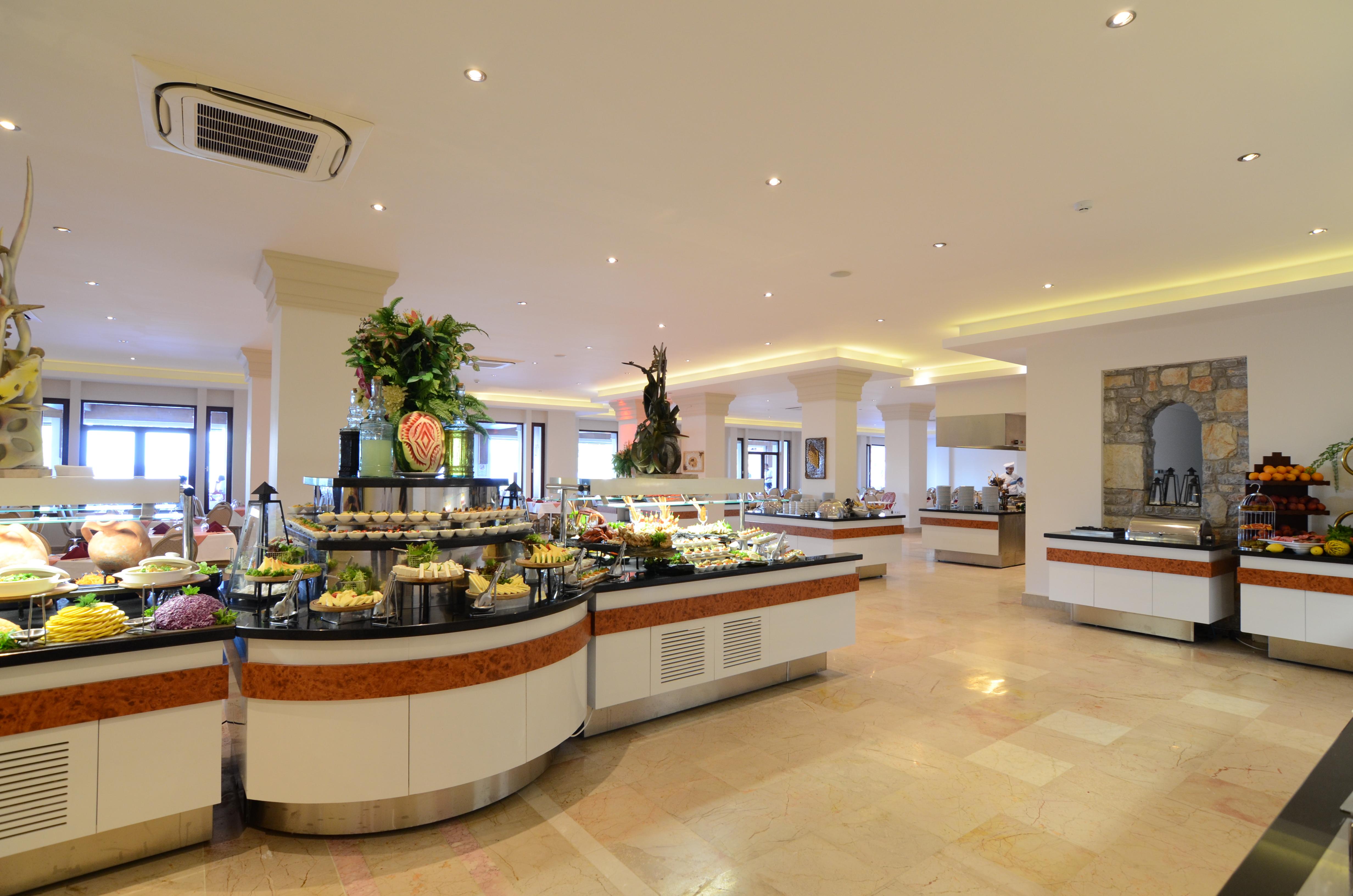 Azka Resort 5*