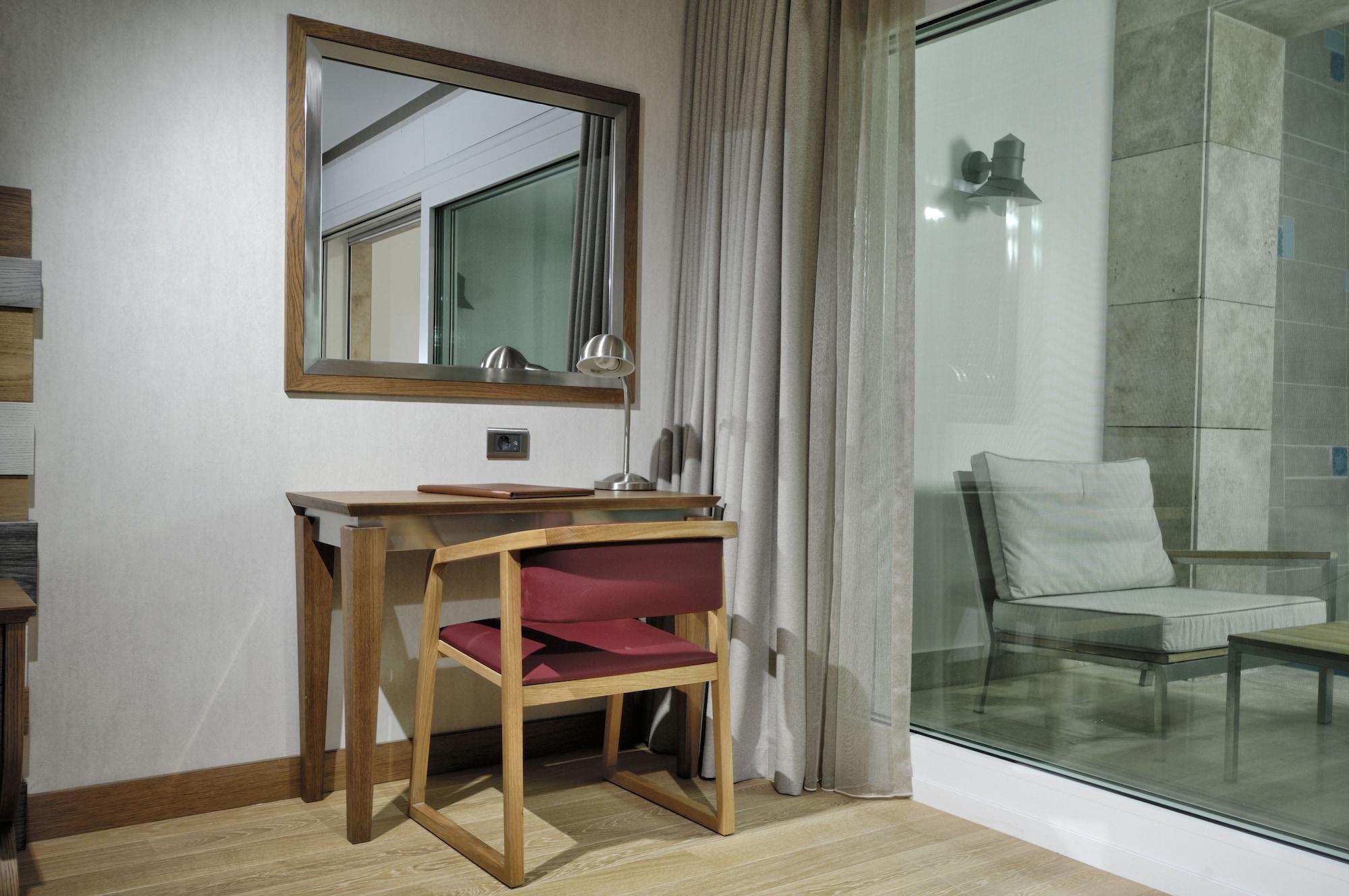 Regnum Escana Hotel 3*