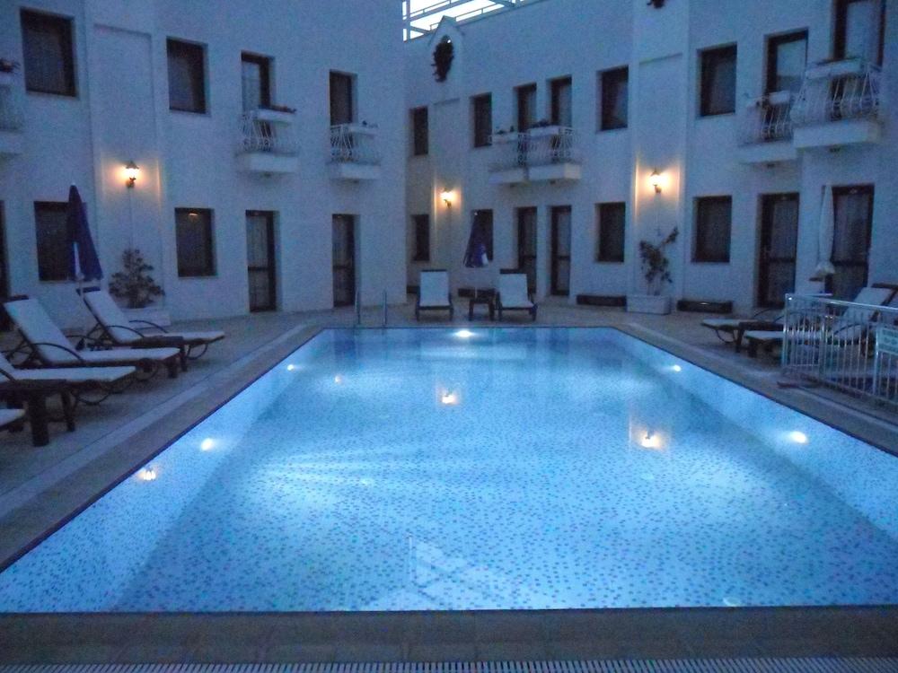 Hotel Asmin 3*