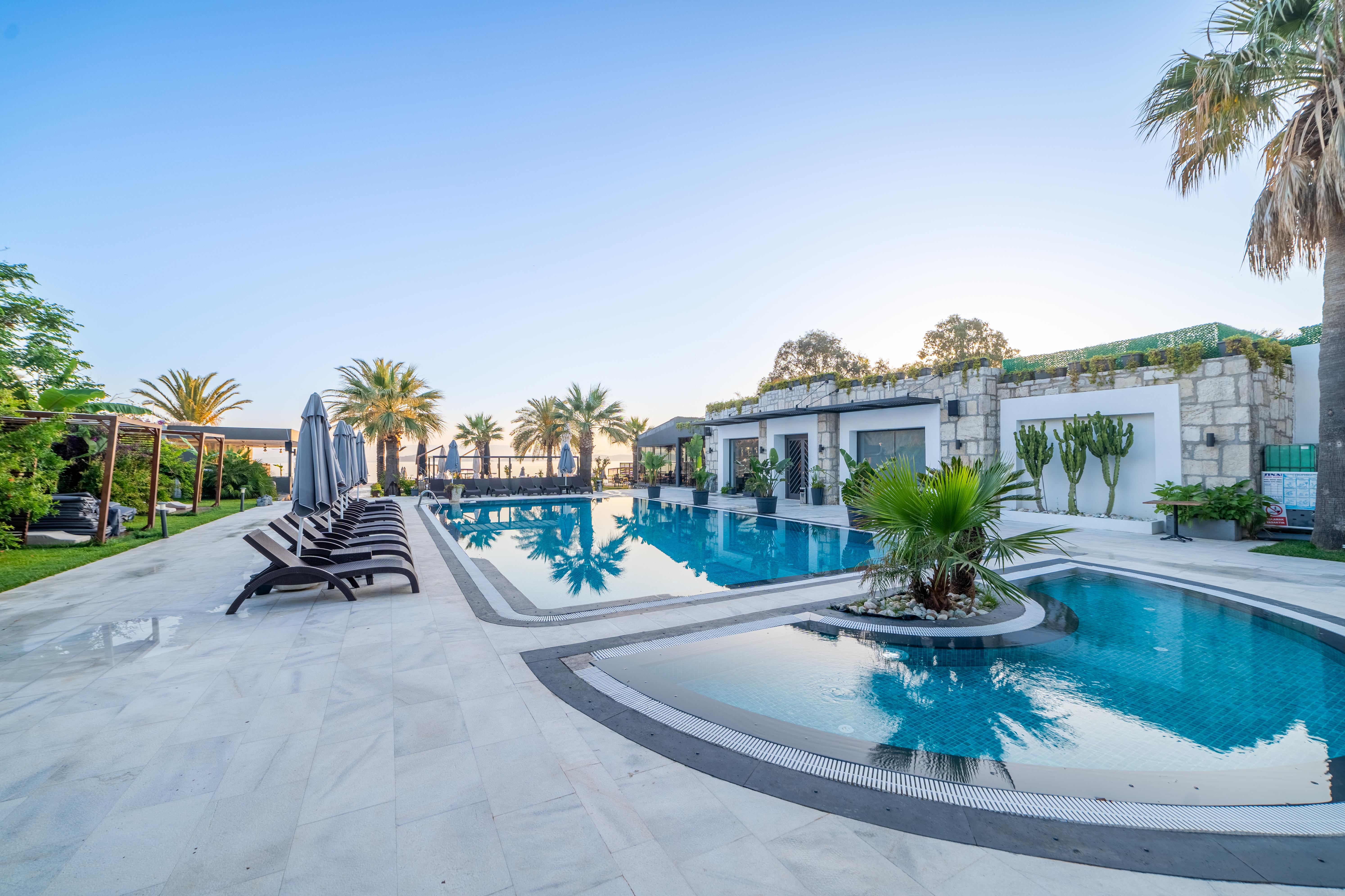 Otel Moyo Luxury & 3*