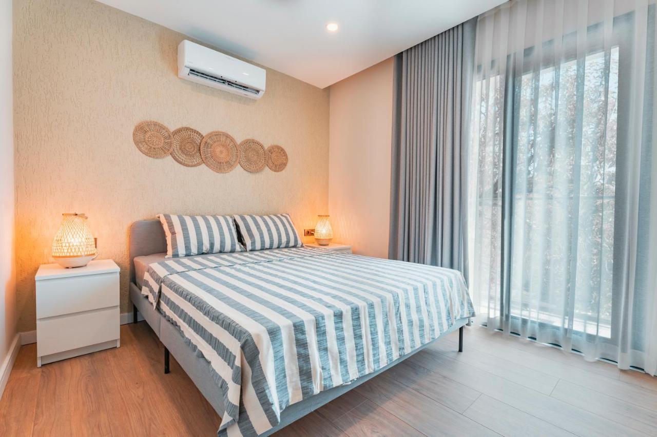 Aparthotel Local House *
