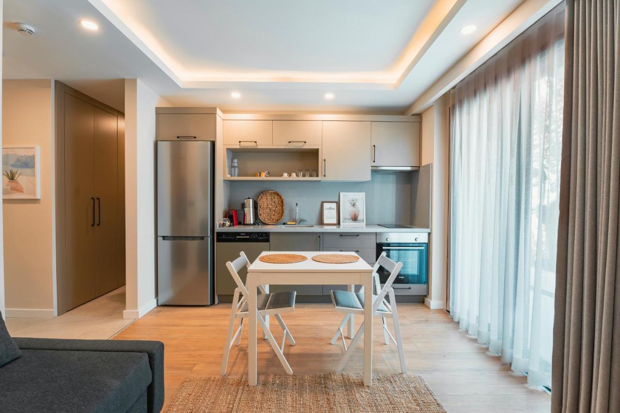 Local House Aparthotel