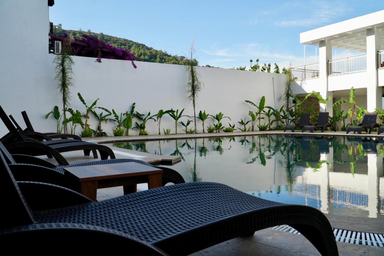 Torba Buk Hotel