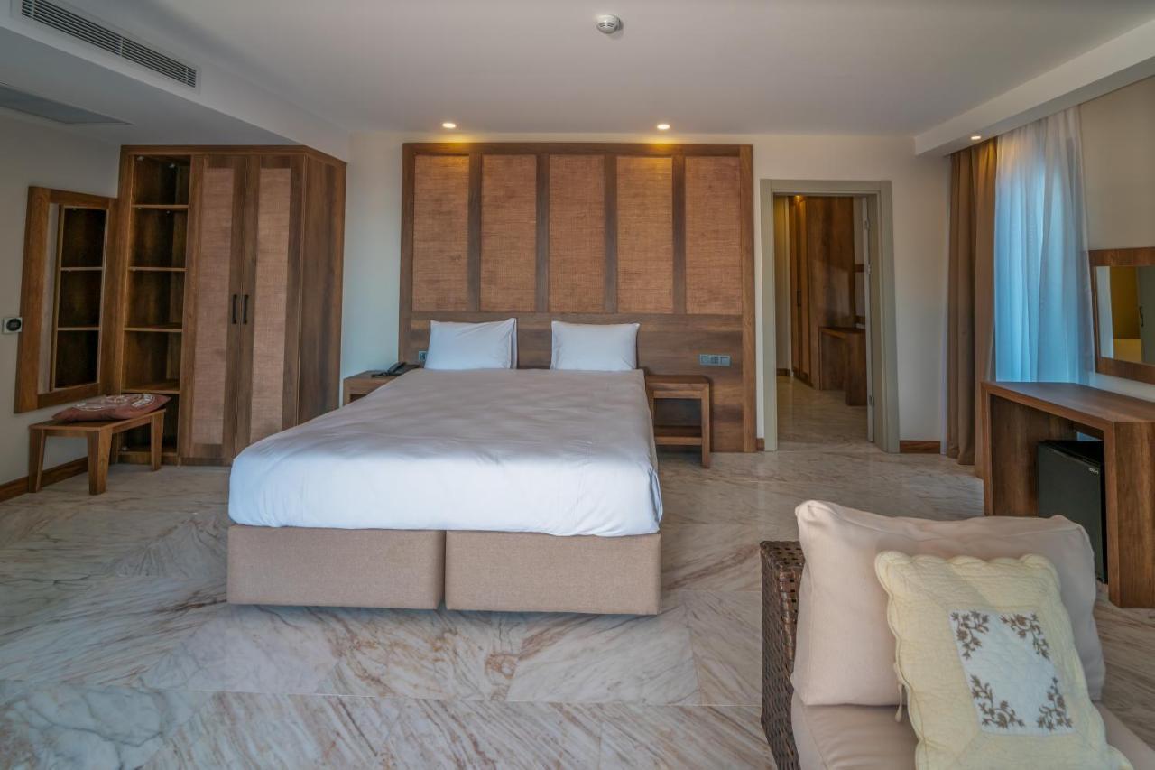 Torba Buk Hotel 3*