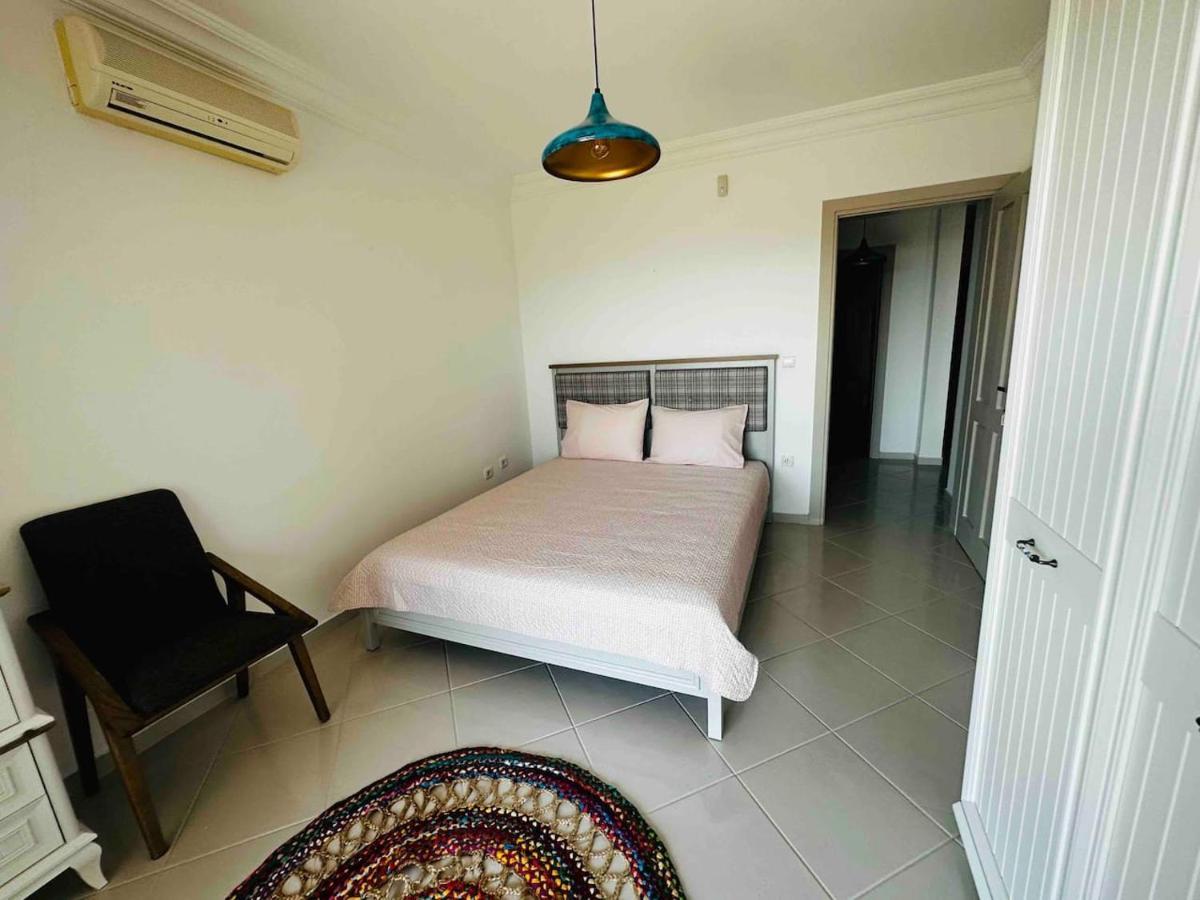 Villa Deniz Manzarali Tas *