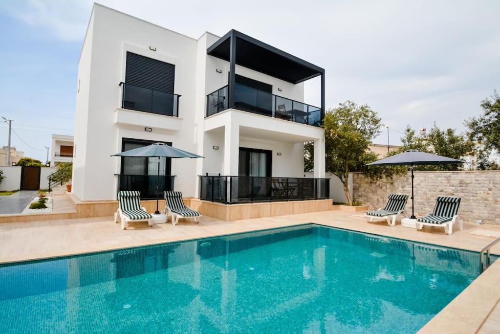 300m To 2 Bedroom Upstairs Flat With Pool - Yeni Duenya B2 Apartment Bodrum