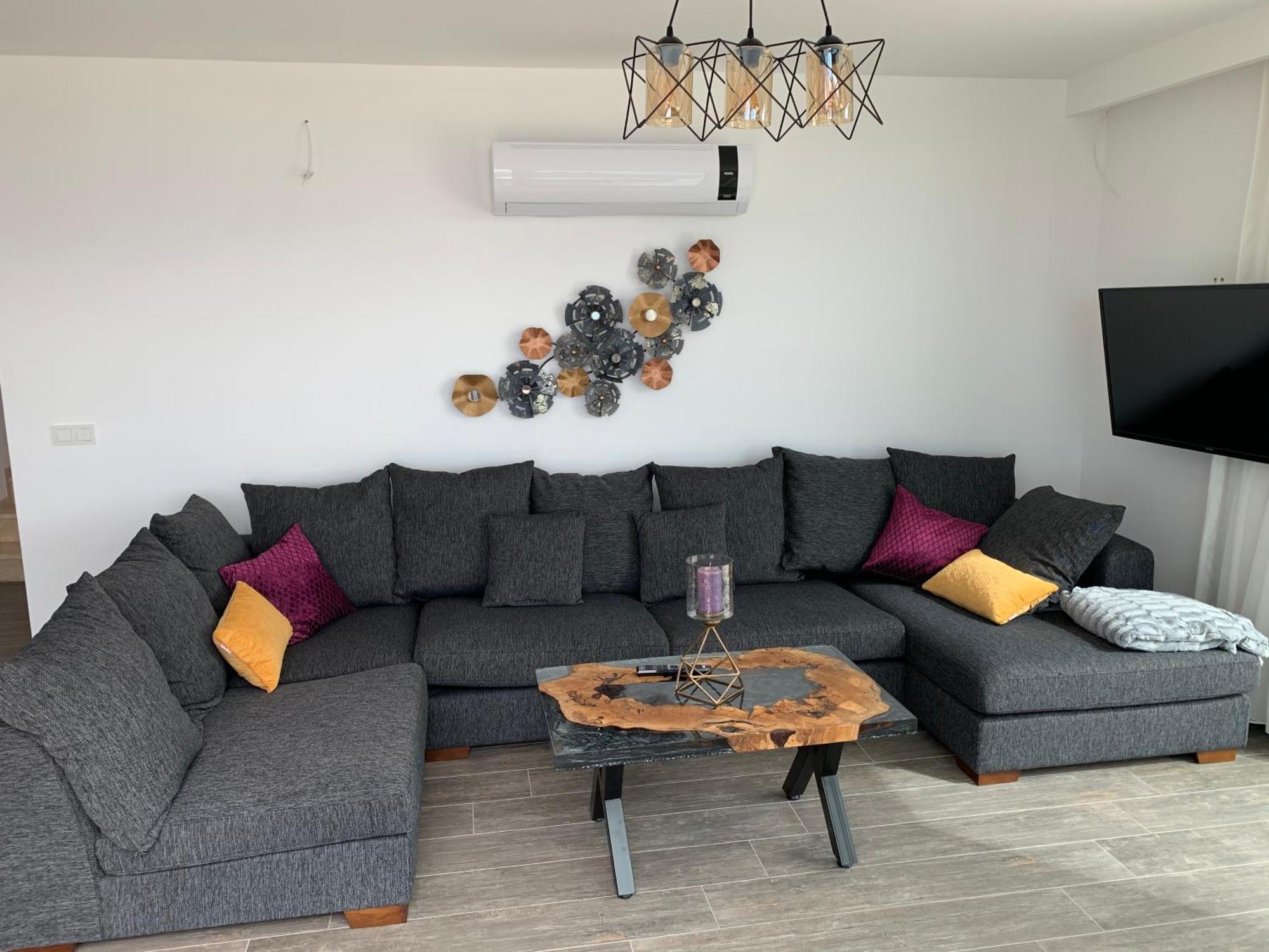 Aylinda With Private Heated Pool Villa