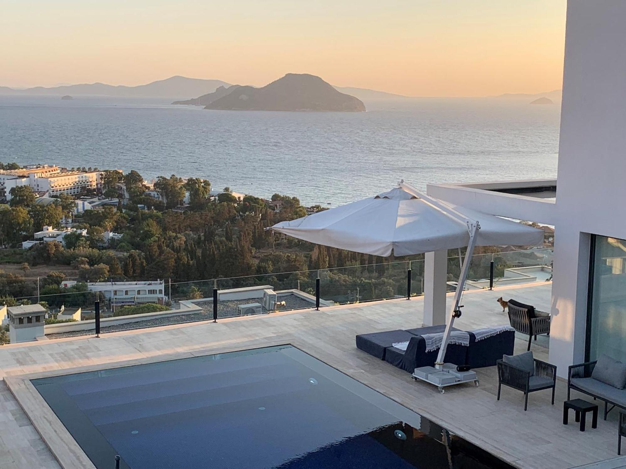 Aylinda With Private Heated Pool Villa
