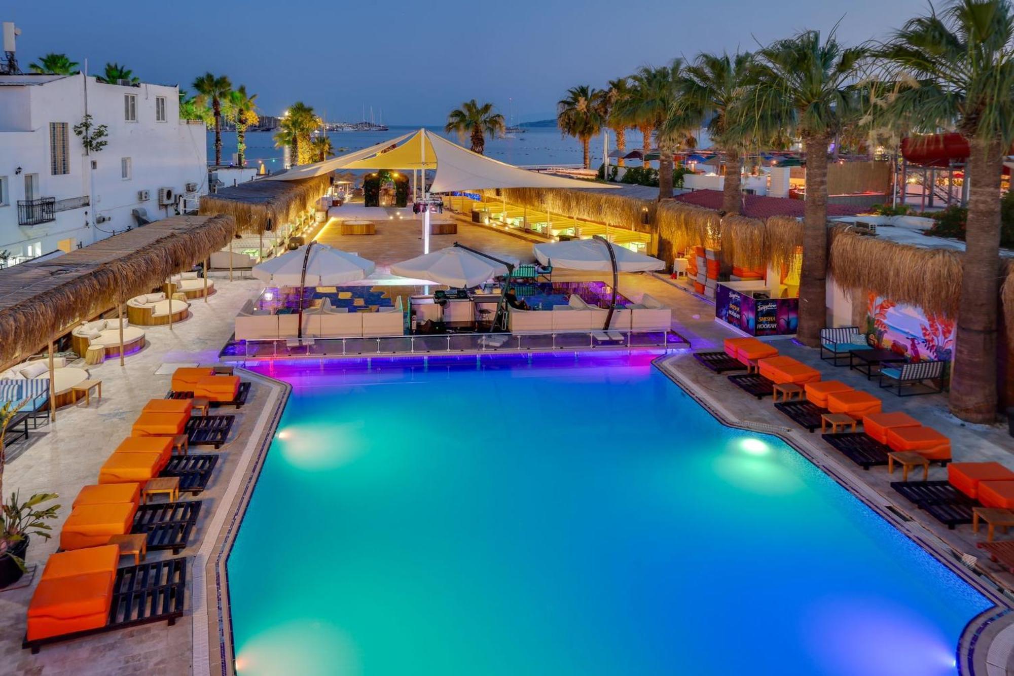 Sapphire Club Hotel 4*