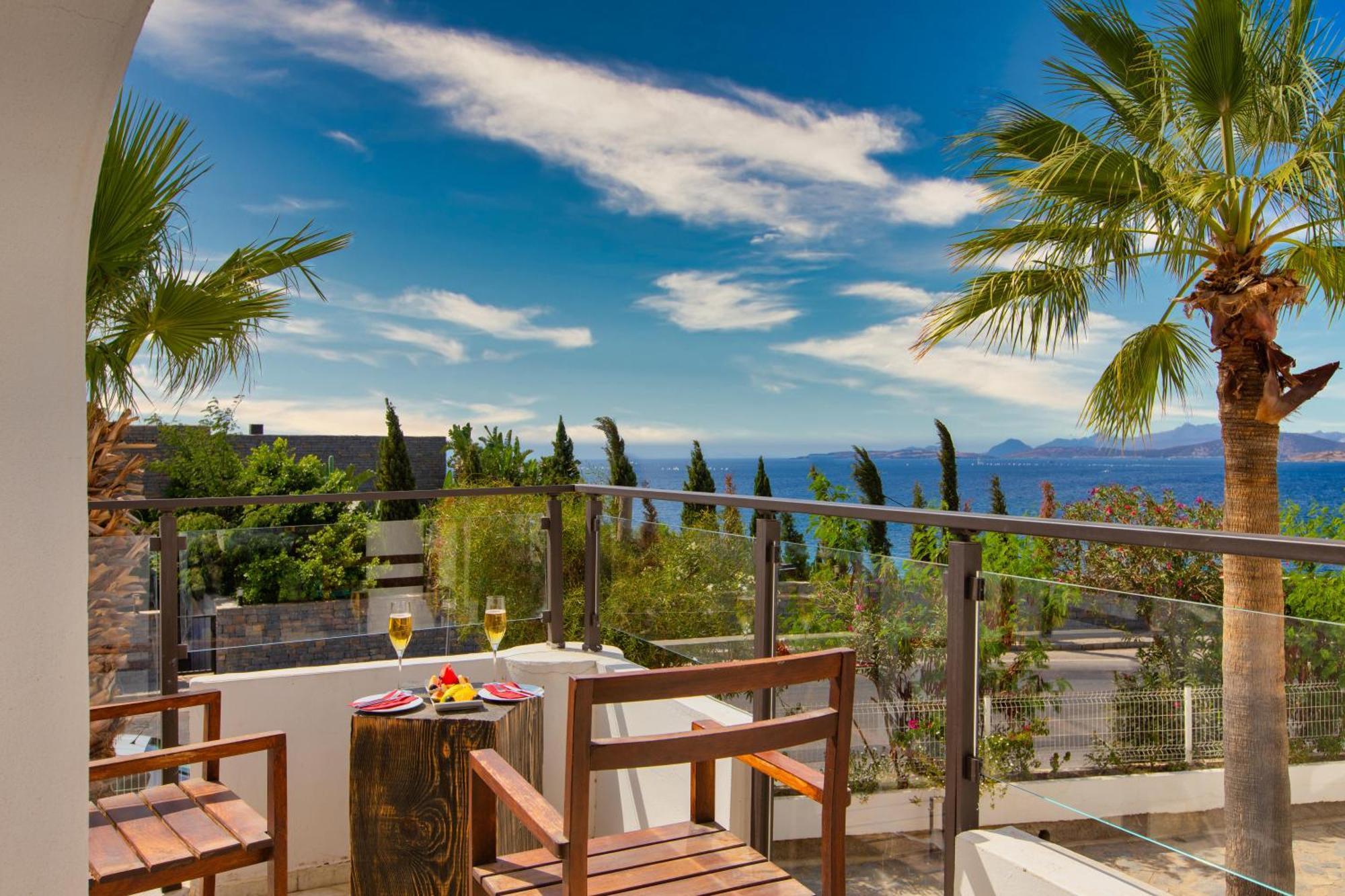 Senses - Adults Only 4*