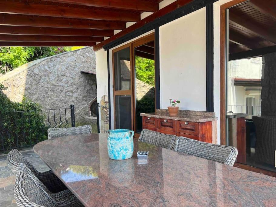 Chanel Villa