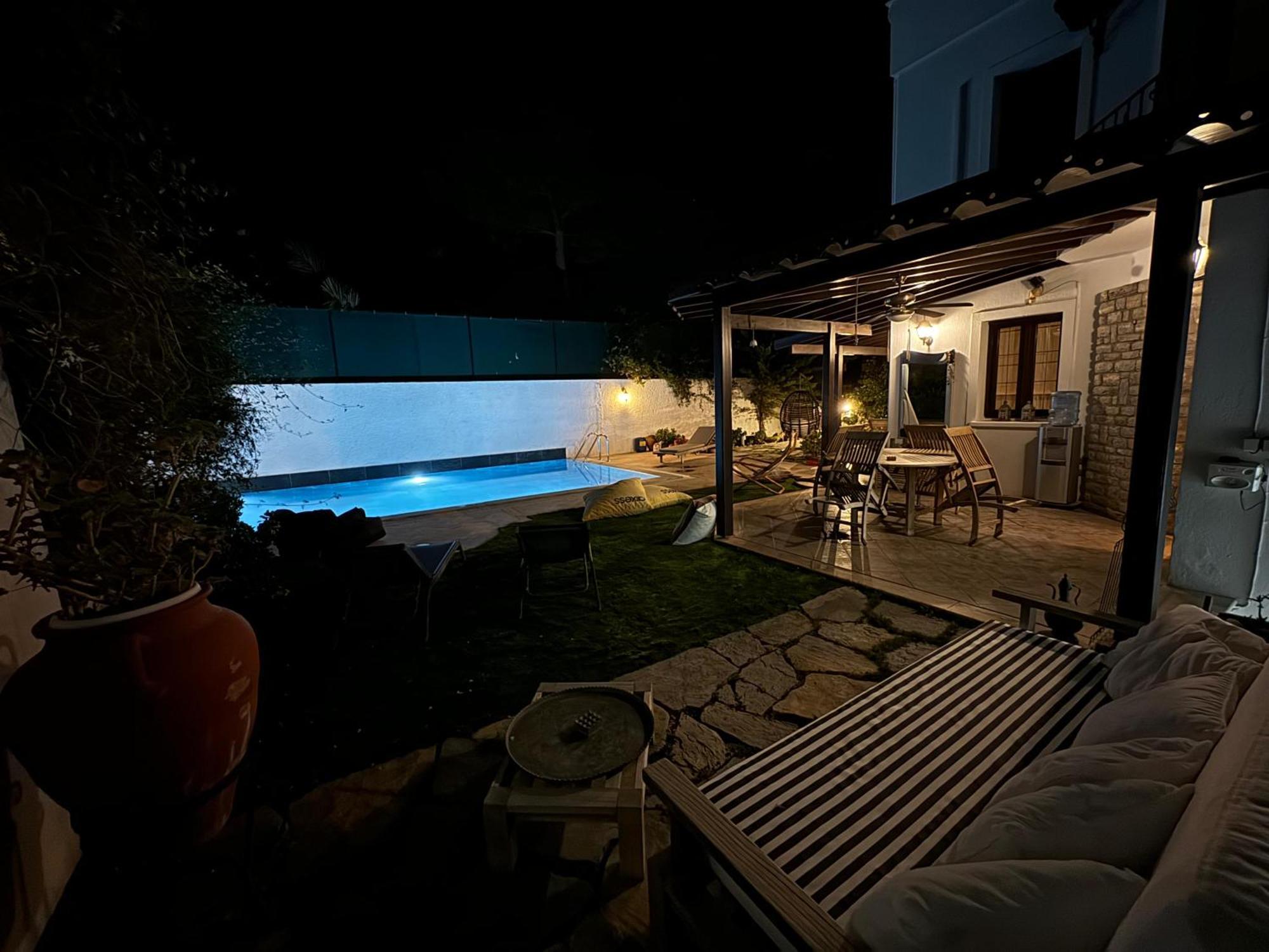 Villa Merkezde Muestakil Havuzlu