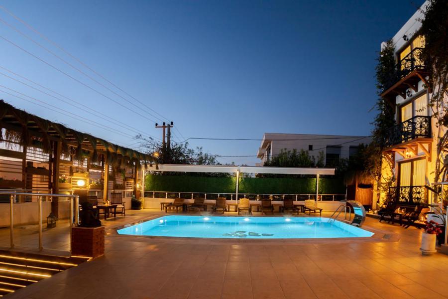 West Coast Boutique Hotel