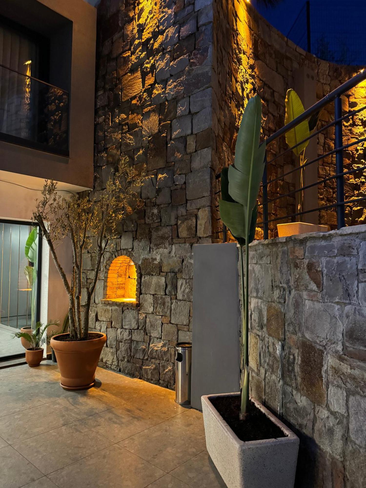 The Rest Port Argento Hotel *