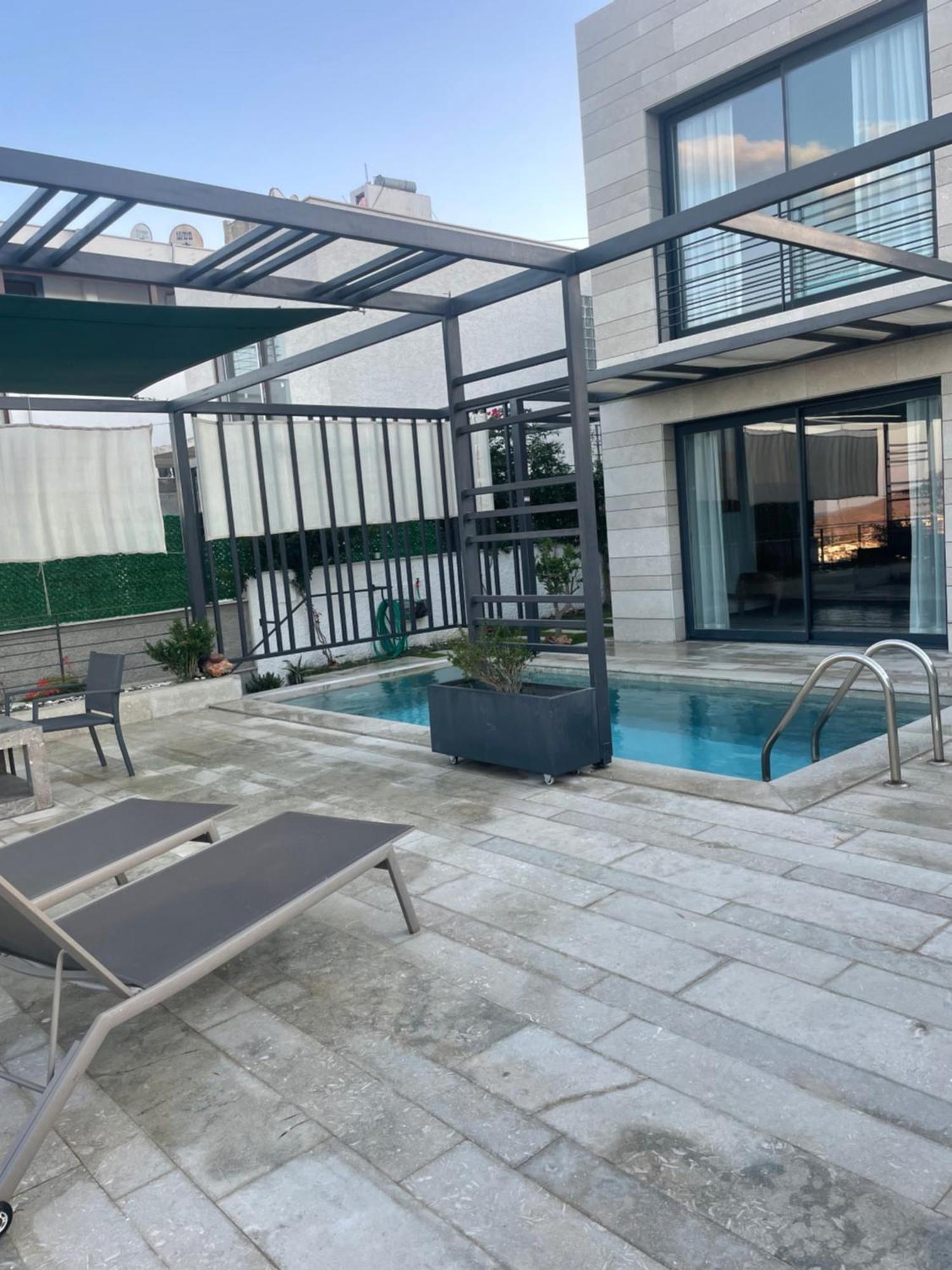Bodrumda Deniz Ve Doga Manzarali Full Esyali Lueks Villa Bodrum