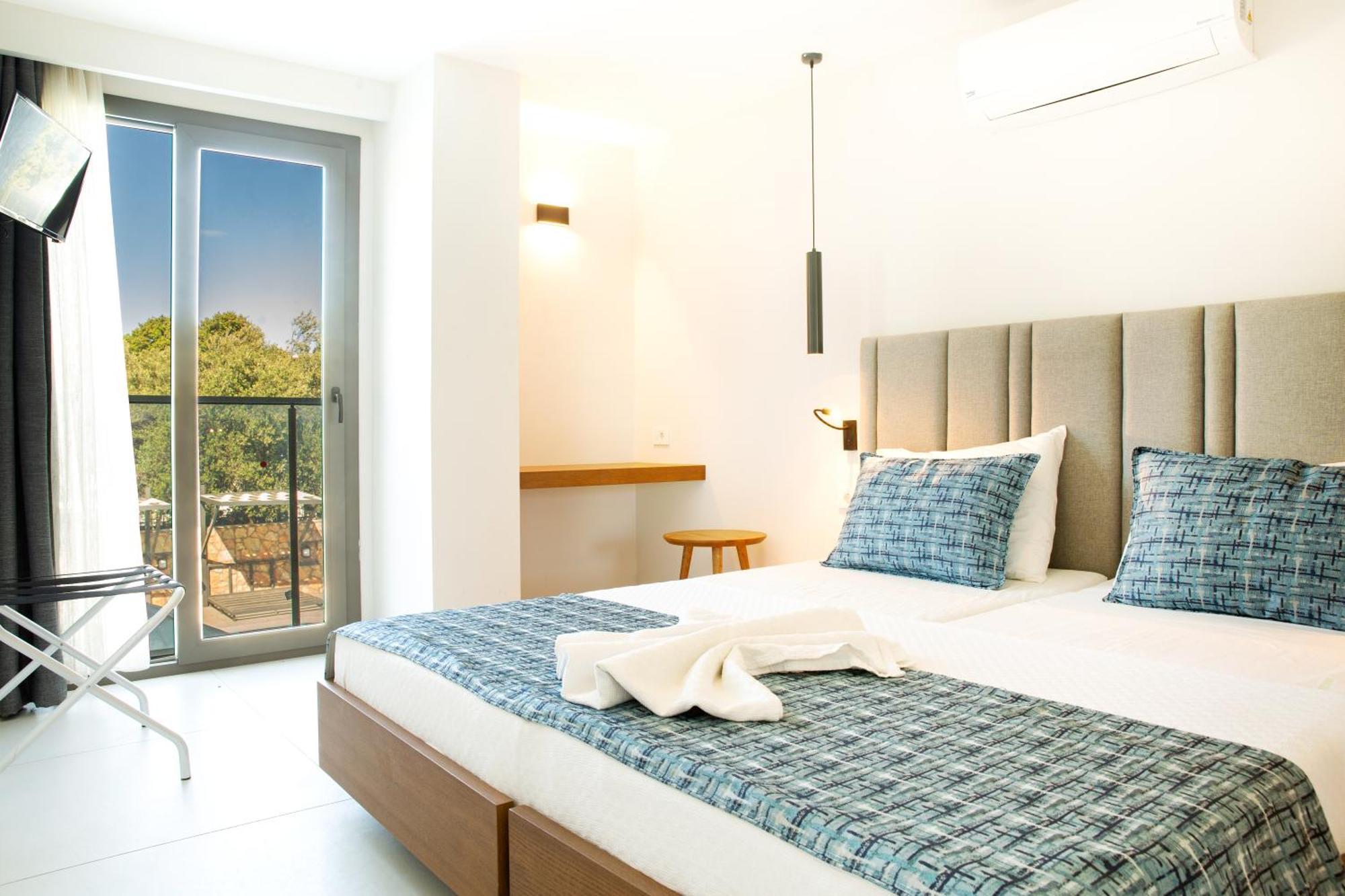 Aparthotel Queen By Important Group Travel 3*