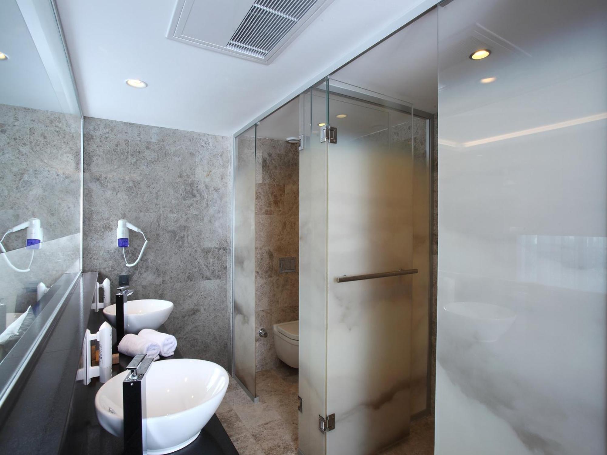 Hotel Eskiceshme Marina (adults Only) 2*